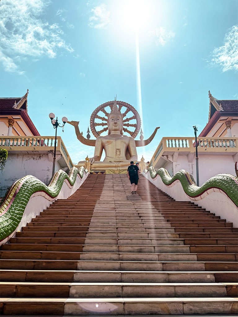 Notre séjour en famille à Koh Samui - le Wat Phra Yai