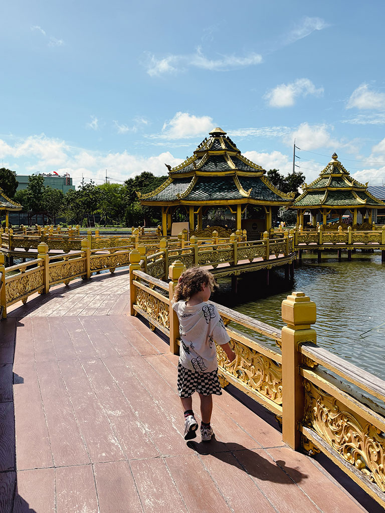 Notre séjour en famille à Bangkok - l’ancienne ville de Muang Boran
